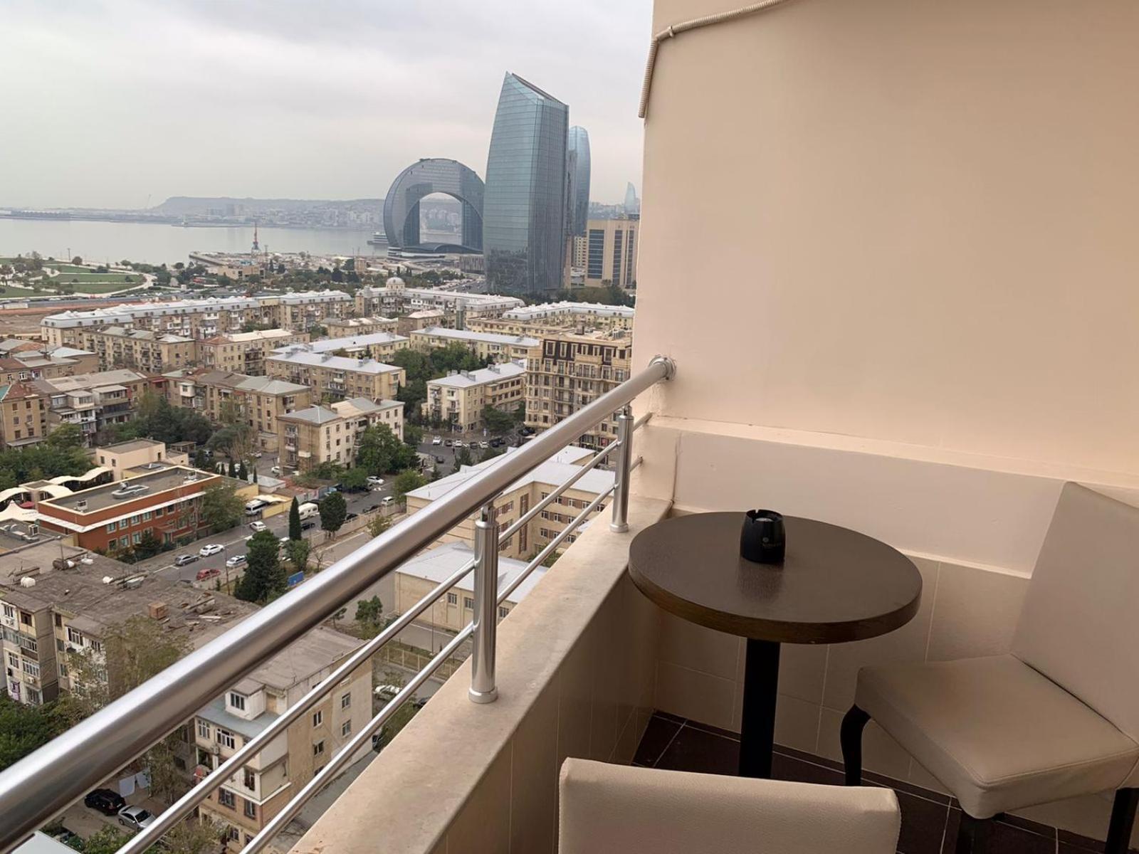 Center Hotel Баку Экстерьер фото